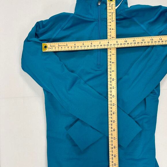 Nike Pro Combat Size XS Fitted Running Jacket - Picture 3 of 3